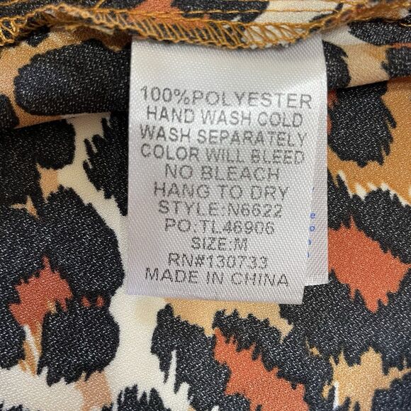 Umgee Skirt Size M Animal Print Midi Length Fit And Flare Buttons Slit Flowy NEW - Picture 7 of 9